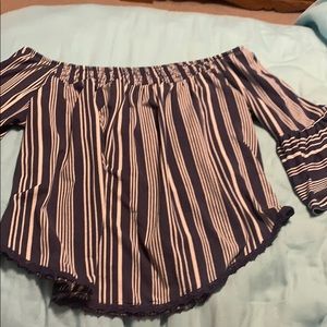 Large True Craft off the shoulder top